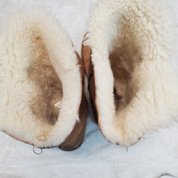 Ugg Tan Chestnut Sheepskin Bailey Boho Button Triplet Tall Boot High Boot SZ 8 - Picture 3 of 16
